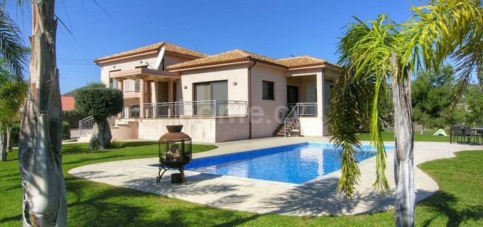 Villa to rent in Limassol