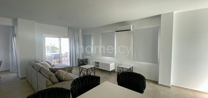 Top floor apartment to rent in Limassol