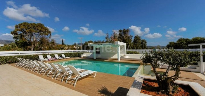 Villa for sale in Peyia