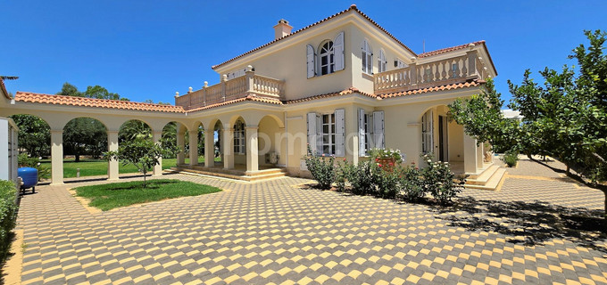 Villa à vendre à Protaras