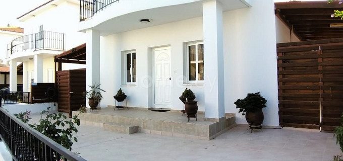 Villa for sale in Pernera