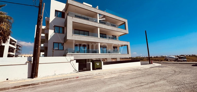 Top floor apartment to rent in Larnaca