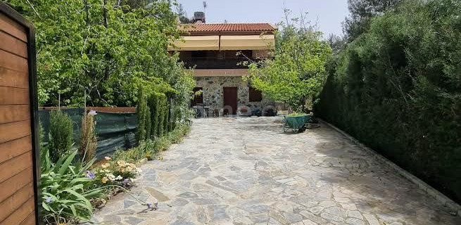 Villa à vendre à Limassol