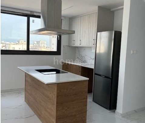 Apartamento en la planta superior para alquilar en Larnaca