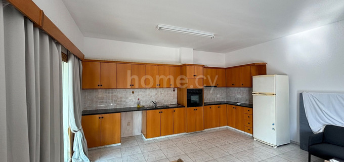 Appartement au rez-de-chaussée à louer à Limassol