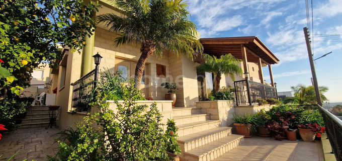 Villa à louer à Limassol