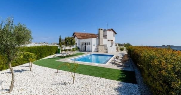 Villa a la venta en Ayia Napa