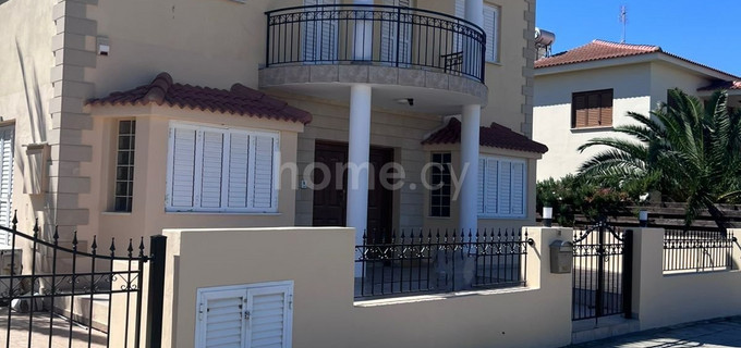 Villa in Nicosia zu verkaufen