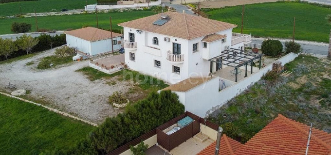 Villa for sale in Larnaca