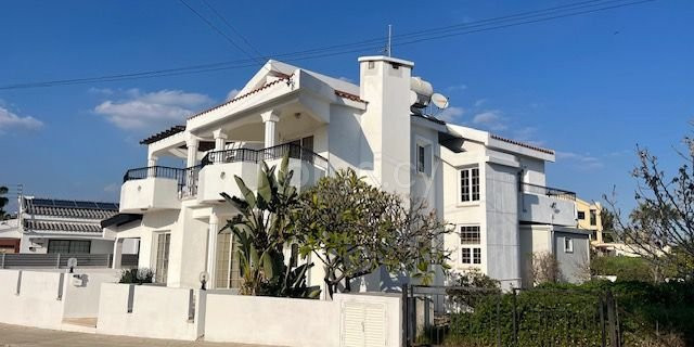 Villa à vendre à Larnaca