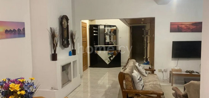 Apartamento en la planta superior a la venta en Nicosia