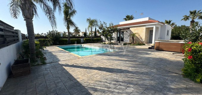 Villa for sale in Ayia Thekla