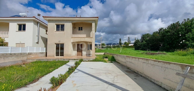 Casa semi independiente a la venta en Paphos