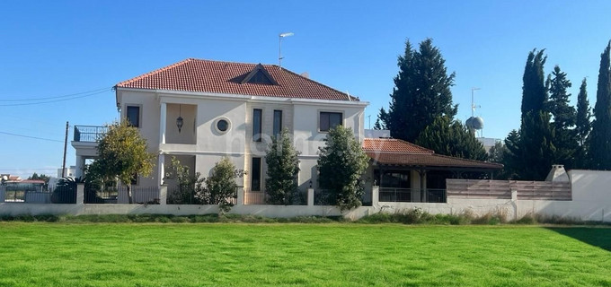 Villa in Nicosia zu verkaufen