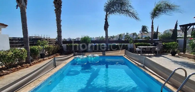 Bungalow a la venta en Ayia Thekla