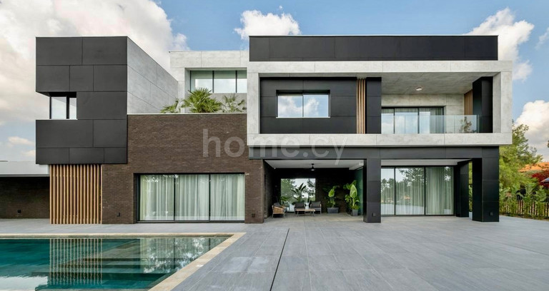 Villa to rent in Limassol