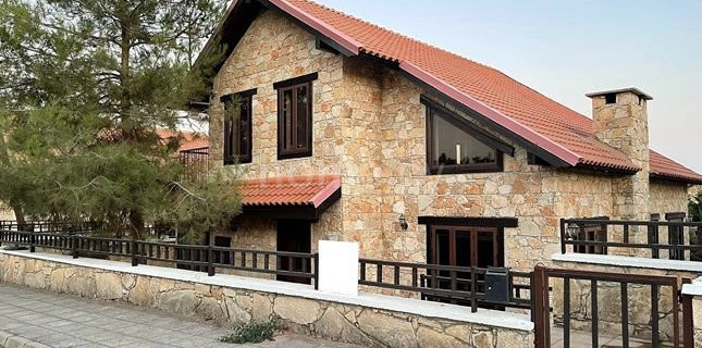 Villa till salu i Limassol