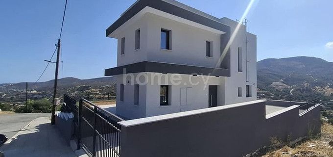 Вилла на продажу в Лимассол