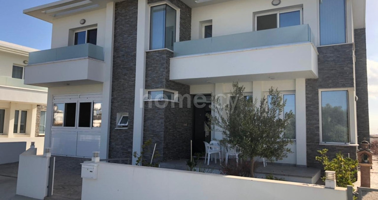 House for sale in Paralimni