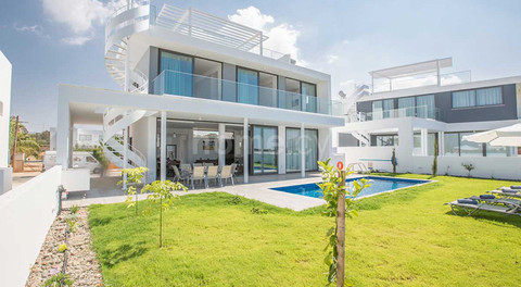 Hus till salu i Ayia Napa