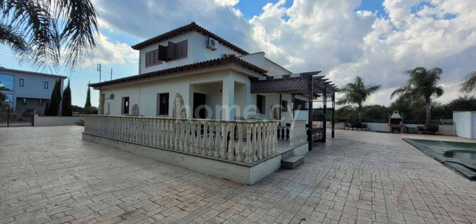Hus till salu i Paralimni