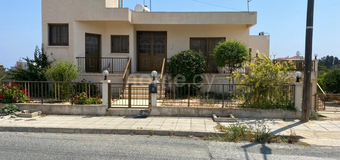 Casa a la venta en Deryneia