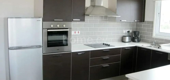 Apartamento en la planta superior para alquilar en Nicosia