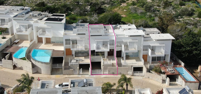 Villa for sale in Paralimni