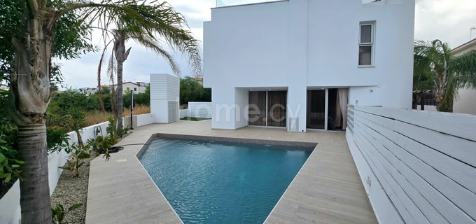 Вилла на продажу в Мыс Греко