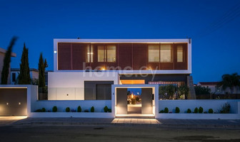 Villa for sale in Larnaca