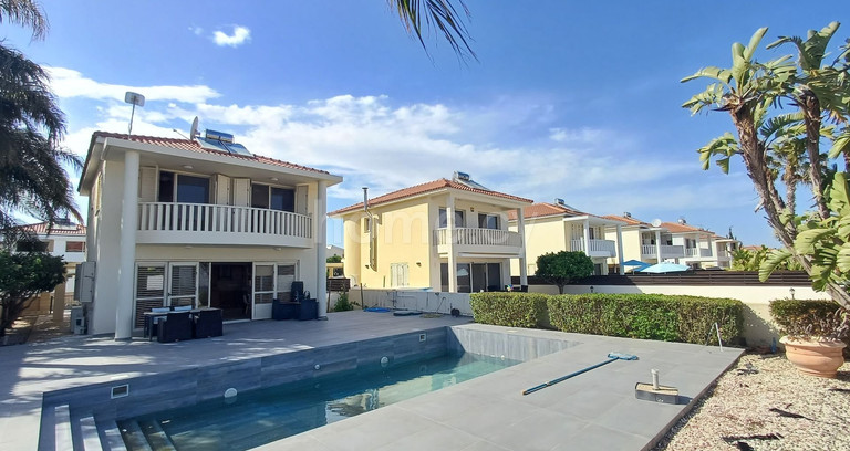 Villa till salu i Larnaca