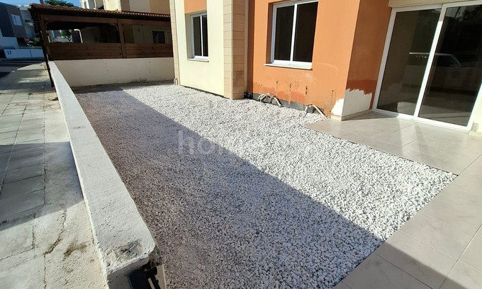 Apartamento en la planta baja a la venta en Larnaca