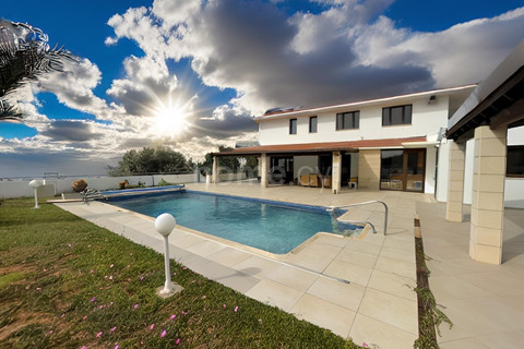 House for sale in Paphos