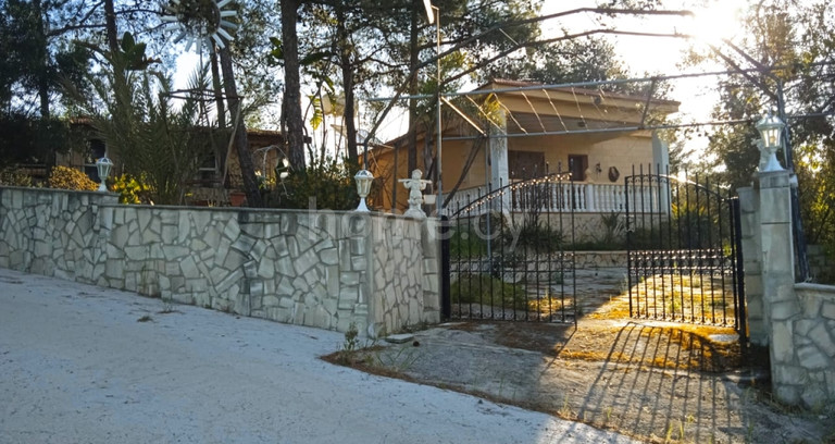 Haus in Larnaca zu verkaufen