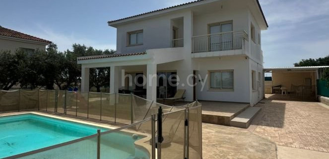 Villa till salu i Paralimni