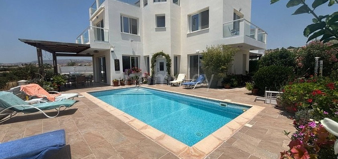 Villa for sale in Paphos