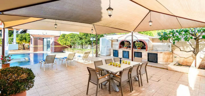 Villa to rent in Paphos