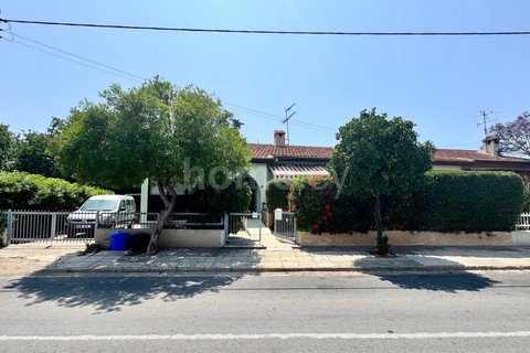 Enplanshus till salu i Paphos