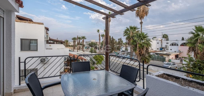 Top floor apartment to rent in Larnaca