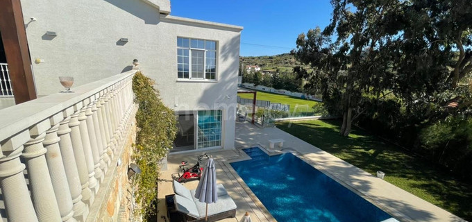 Villa to rent in Limassol