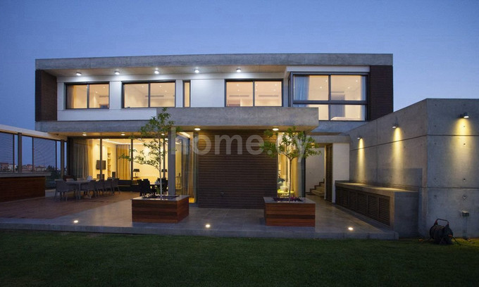 Вилла на продажу в Лимассол