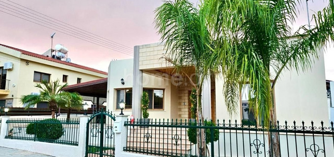 Villa to rent in Limassol