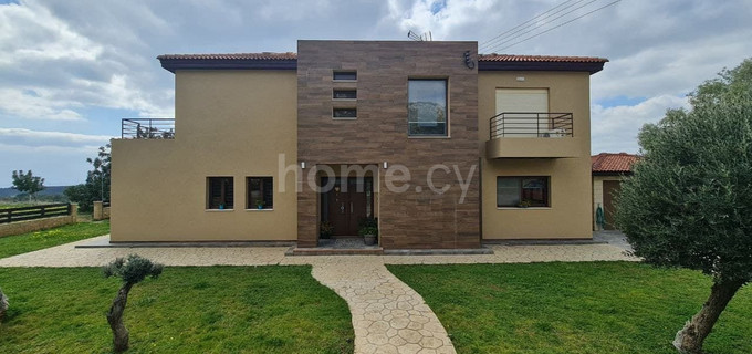 Villa to rent in Limassol