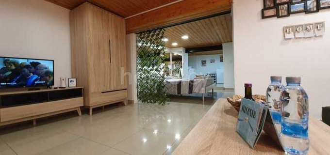 Apartamento en la planta baja para alquilar en Nicosia