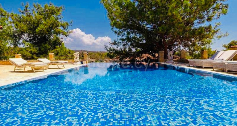 Villa à vendre à Limassol