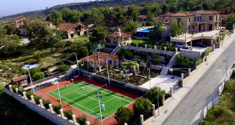 Villa à vendre à Limassol