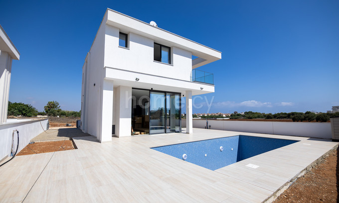 Villa for sale in Protaras