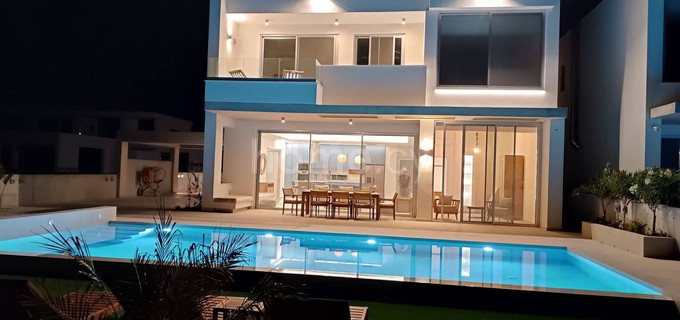 Villa to rent in Larnaca