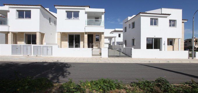 Maison mitoyenne à louer à Nicosie
