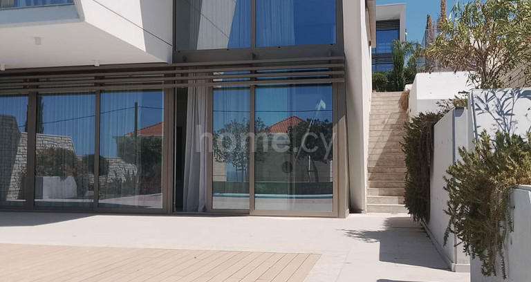 Villa à vendre à Limassol